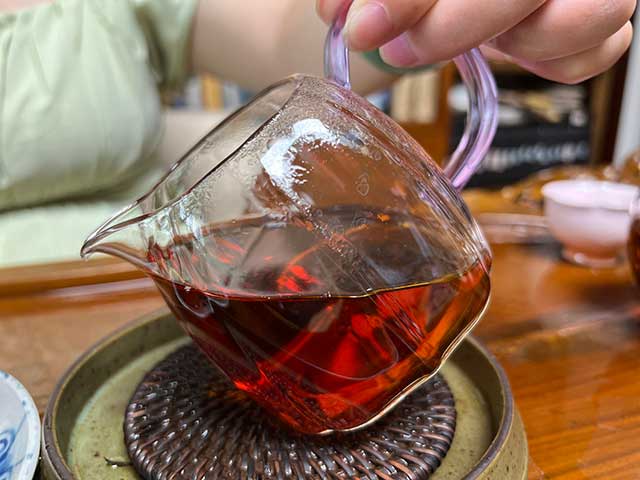 80年代鸿泰昌远年七子饼茶熟茶